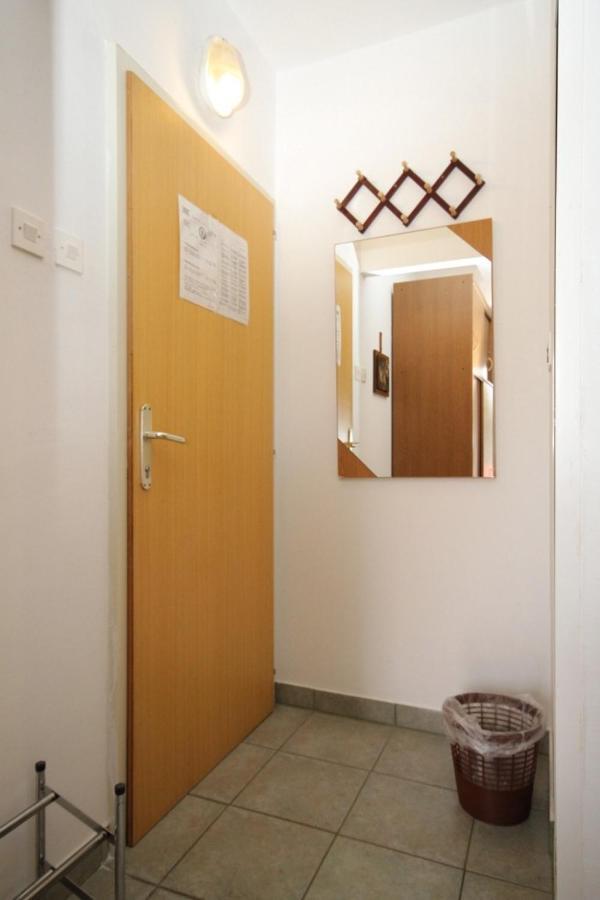 Double Room Mali Losinj 7953B Eksteriør bilde