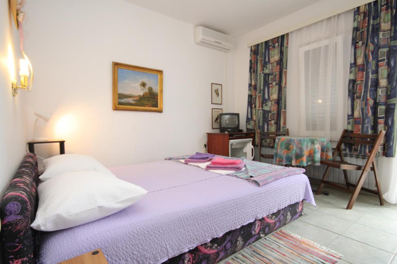 Double Room Mali Losinj 7953B Eksteriør bilde